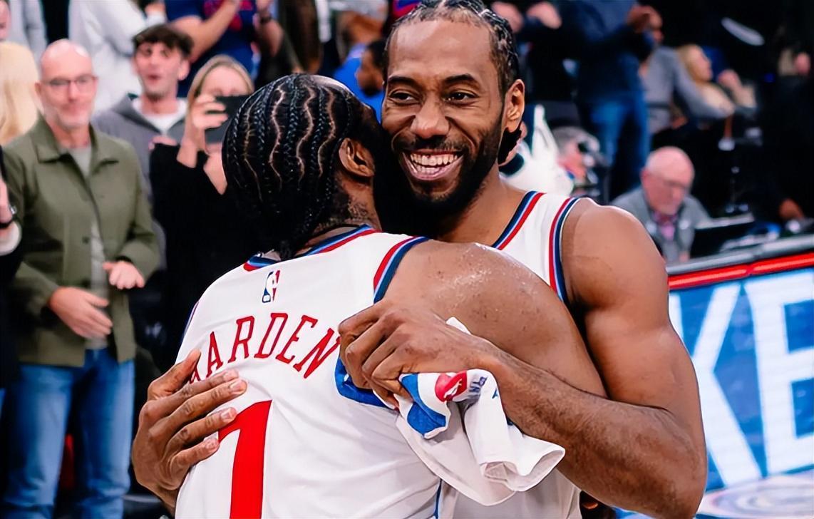 球友会体育-联盟第一！倒数第五！快船数据狂跌的罪魁祸首，是场均15+10的他